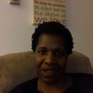 Meet your Posher, Raquel